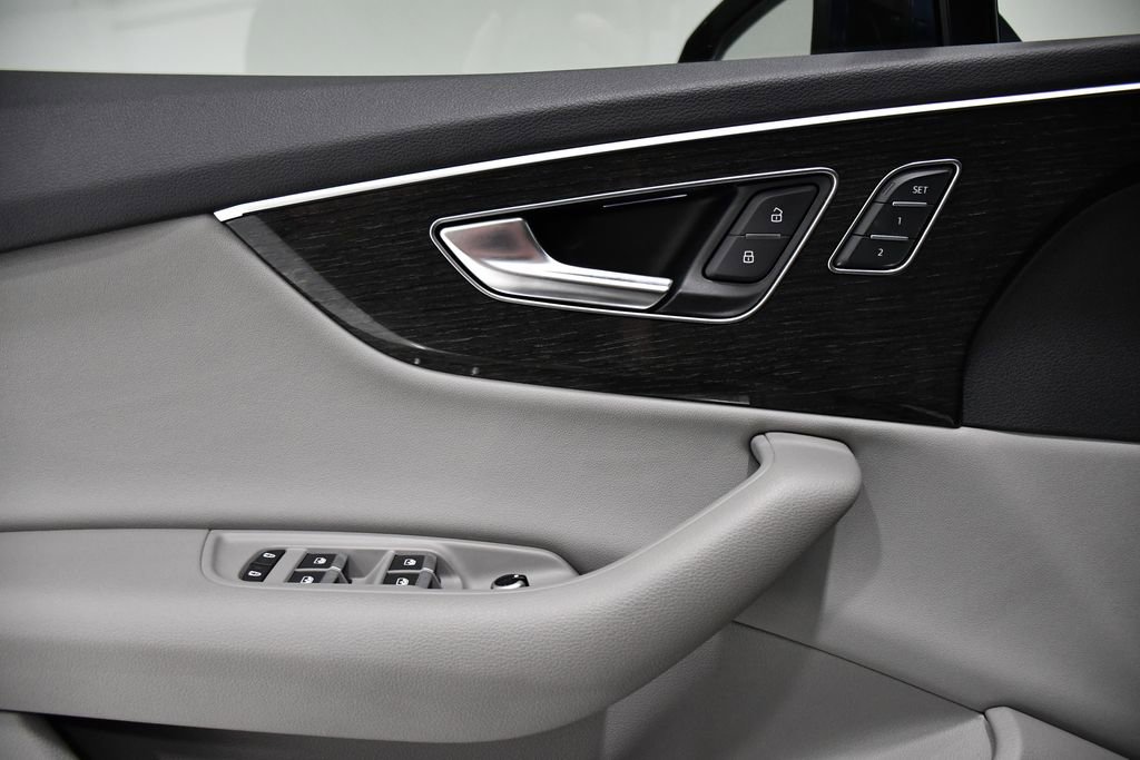 Used 2022 Audi Q7 3.0T Premium Plus w/ Premium Plus Package image 17