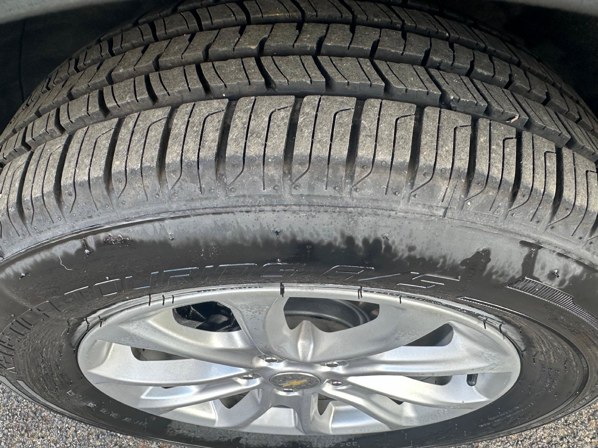 Certified 2019 Chevrolet Equinox LT FWD image 12