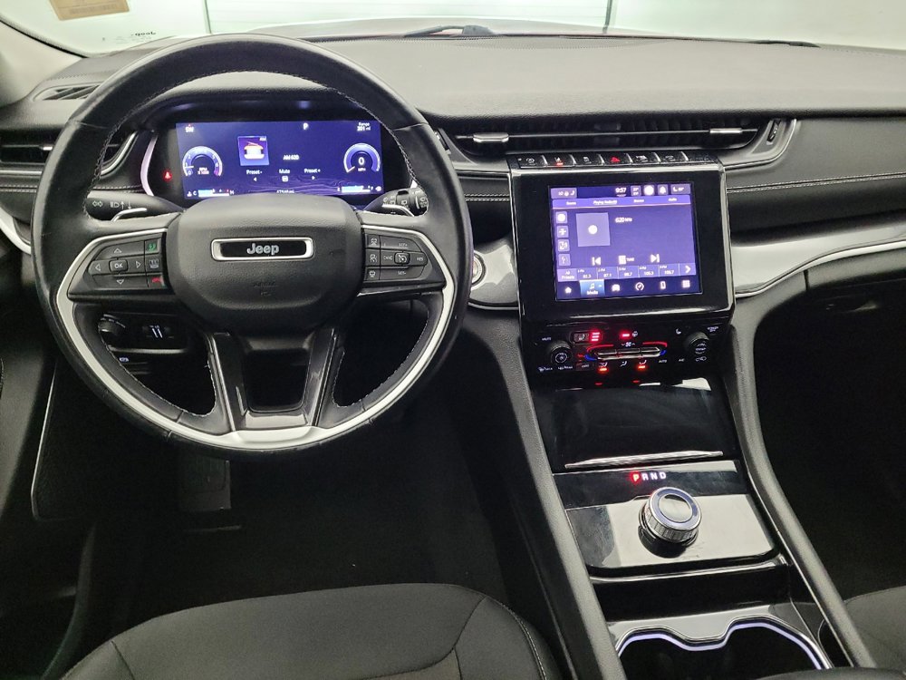 Used 2022 Jeep Grand Cherokee L Laredo w/ Luxury Tech Group I image 22