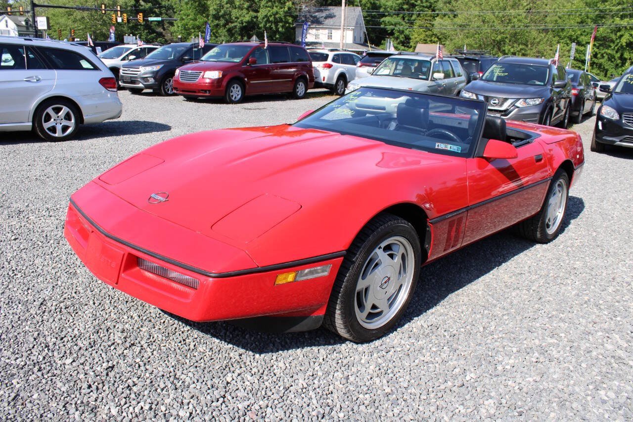 Used 1989 Chevrolet Corvette Convertible RWD image 2