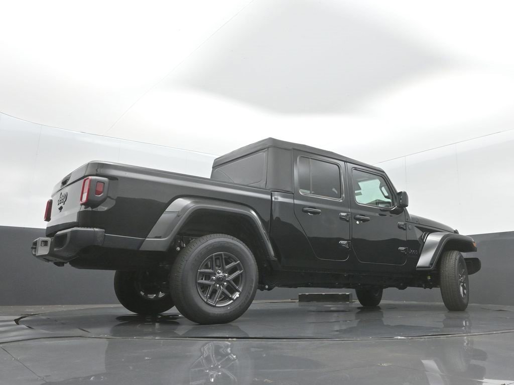 New 2025 Jeep Gladiator Sport image 33