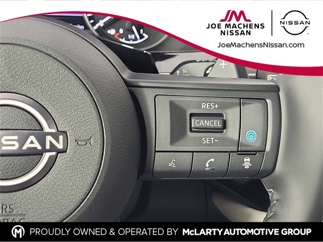 New 2025 Nissan Pathfinder SV image 16
