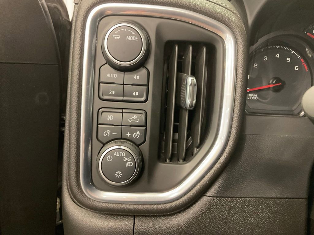 Used 2021 Chevrolet Silverado 1500 LT Trail Boss w/ Bed Protection Package image 18