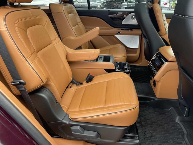 Certified 2024 Lincoln Aviator Black Label w/ Jet Package AWD/4WD image 22