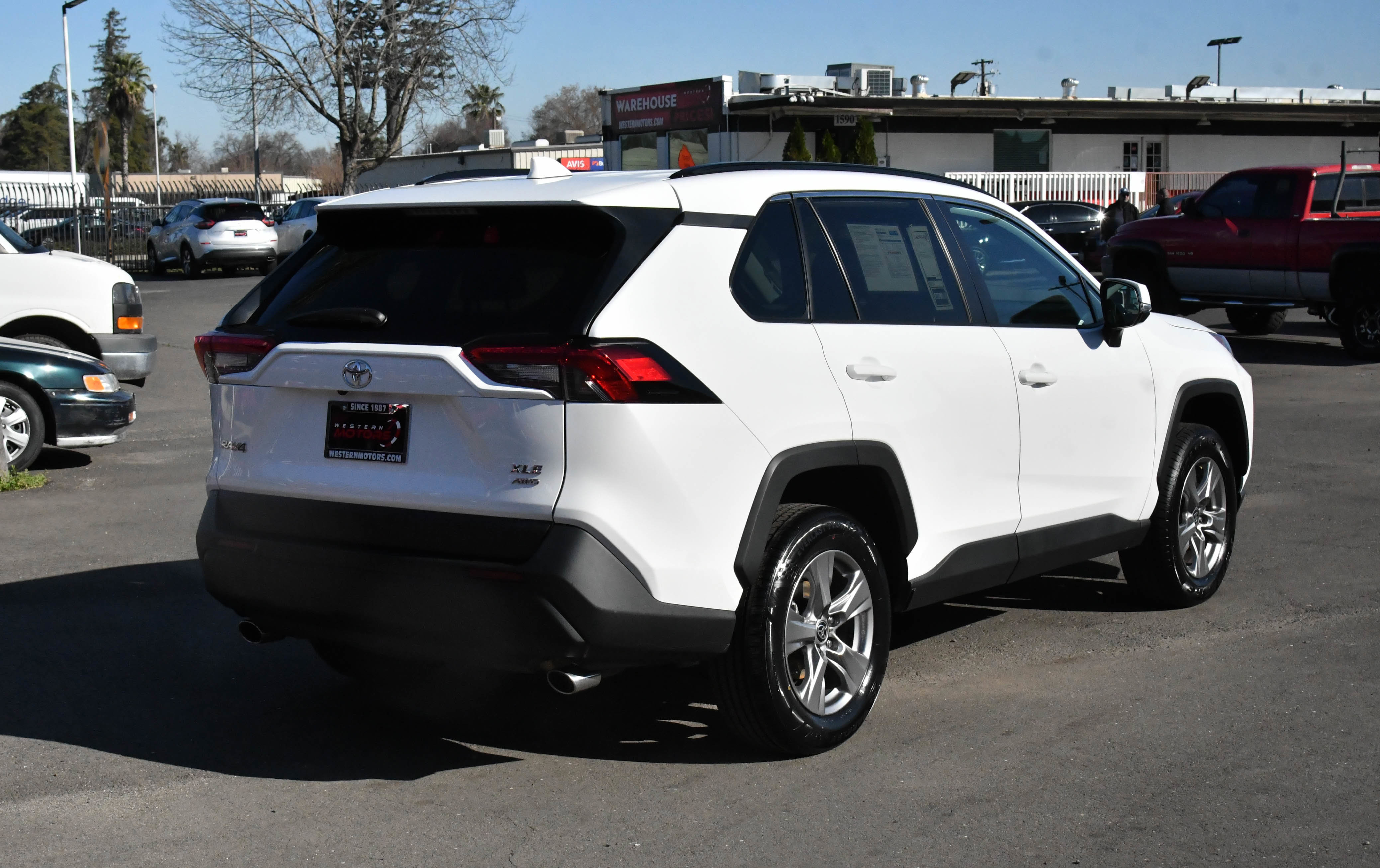 Used 2024 Toyota RAV4 XLE image 8