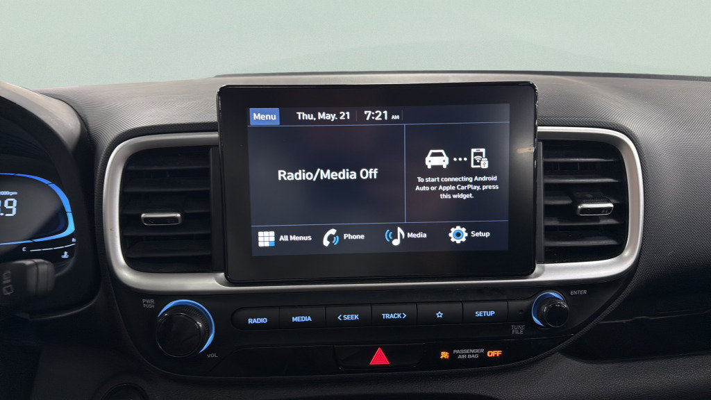 Used 2025 Hyundai Venue SEL FWD image 26