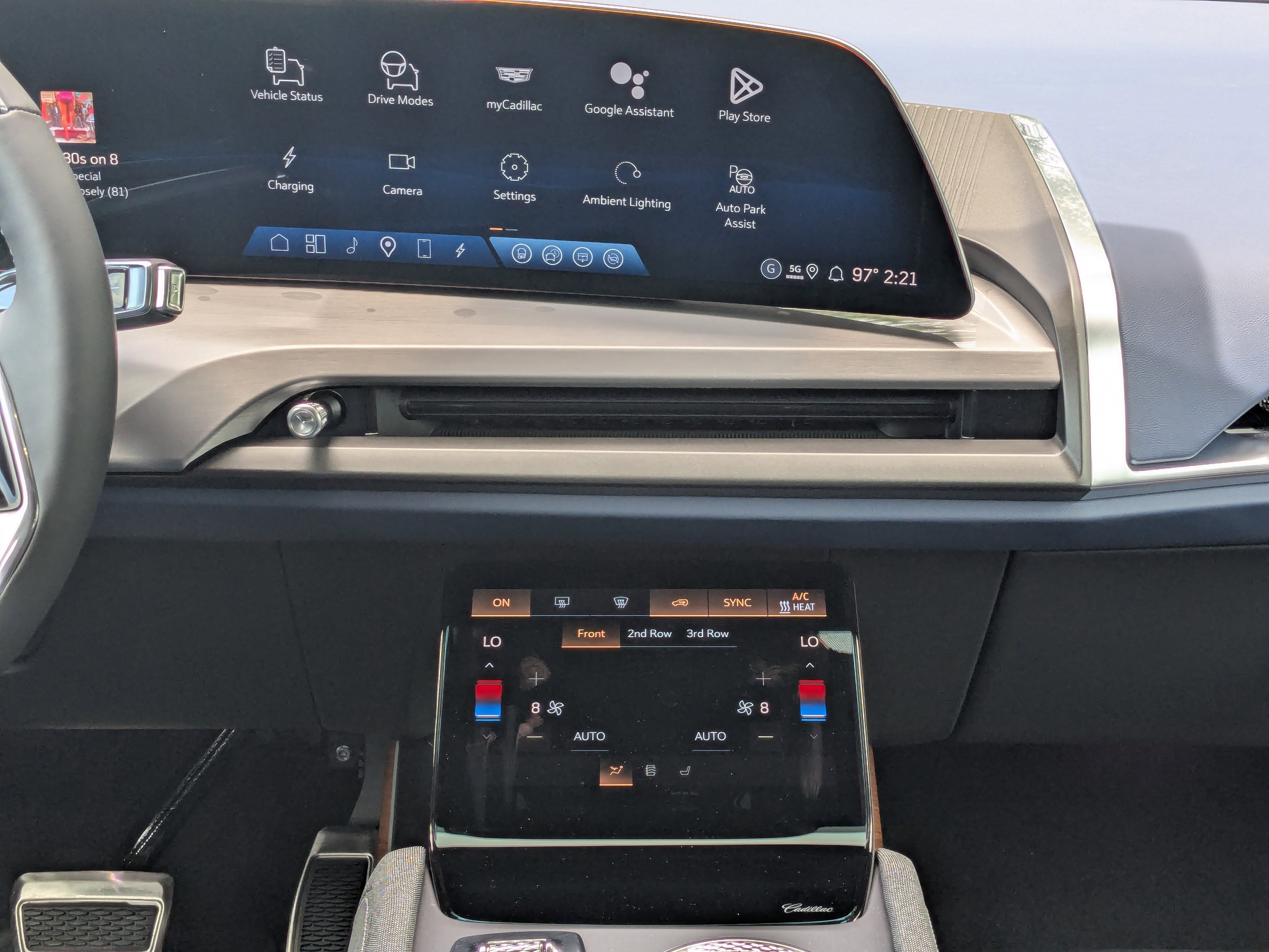 New 2026 Cadillac Vistiq Premium Luxury w/ LPO, Floor Liner Package image 6