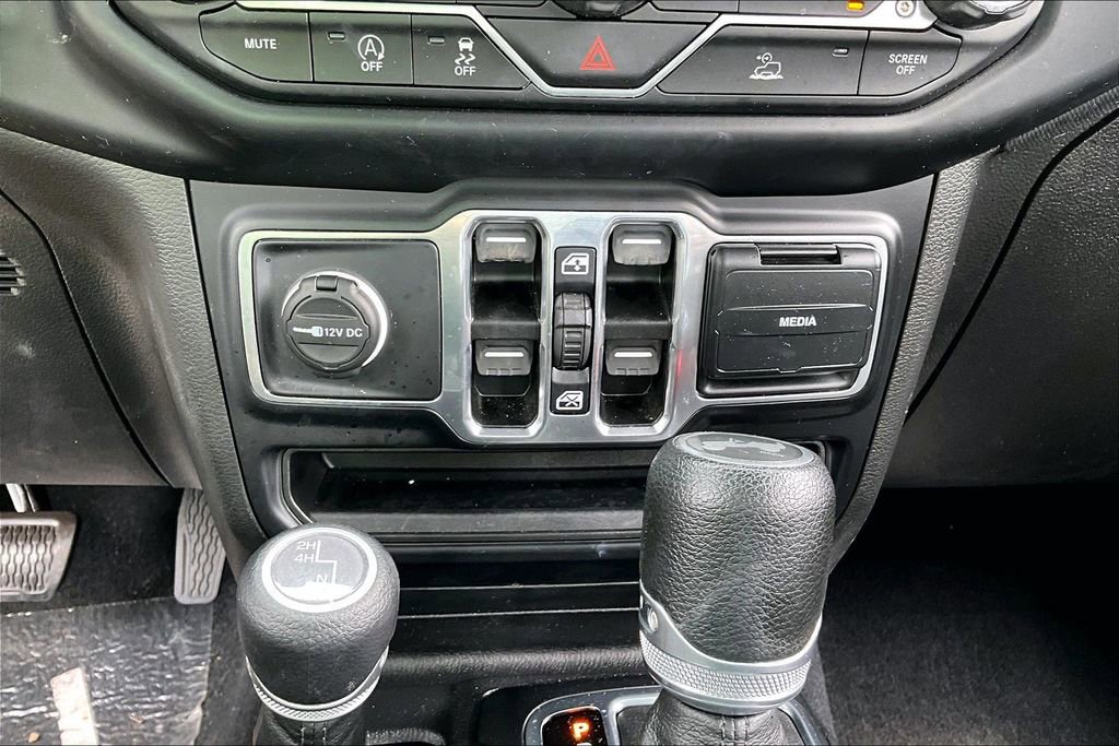 Used 2021 Jeep Wrangler Unlimited Sport image 15