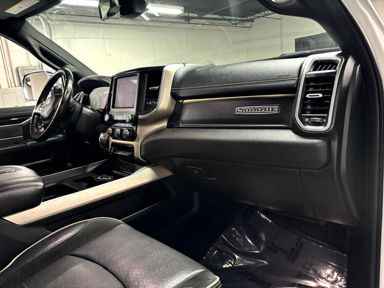 Used 2019 RAM 2500 Laramie image 25