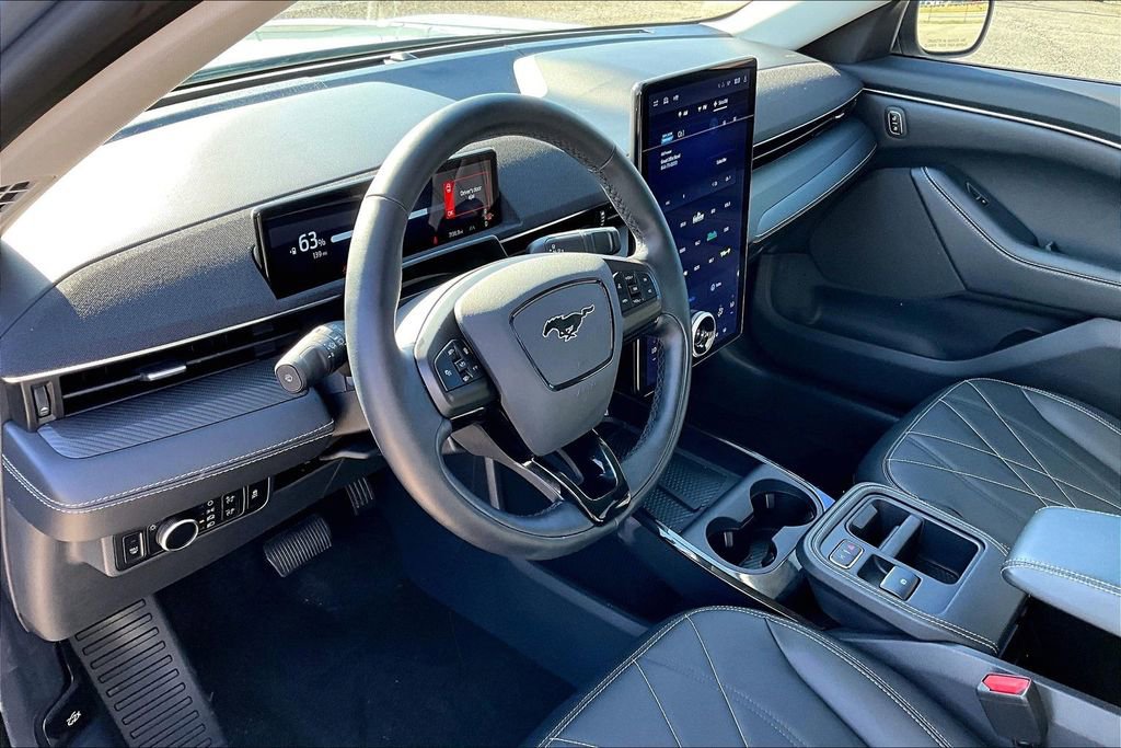 Used 2025 Ford Mustang Mach-E Select image 16