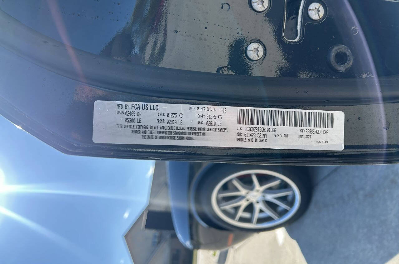 Used 2016 Dodge Challenger R/T image 14