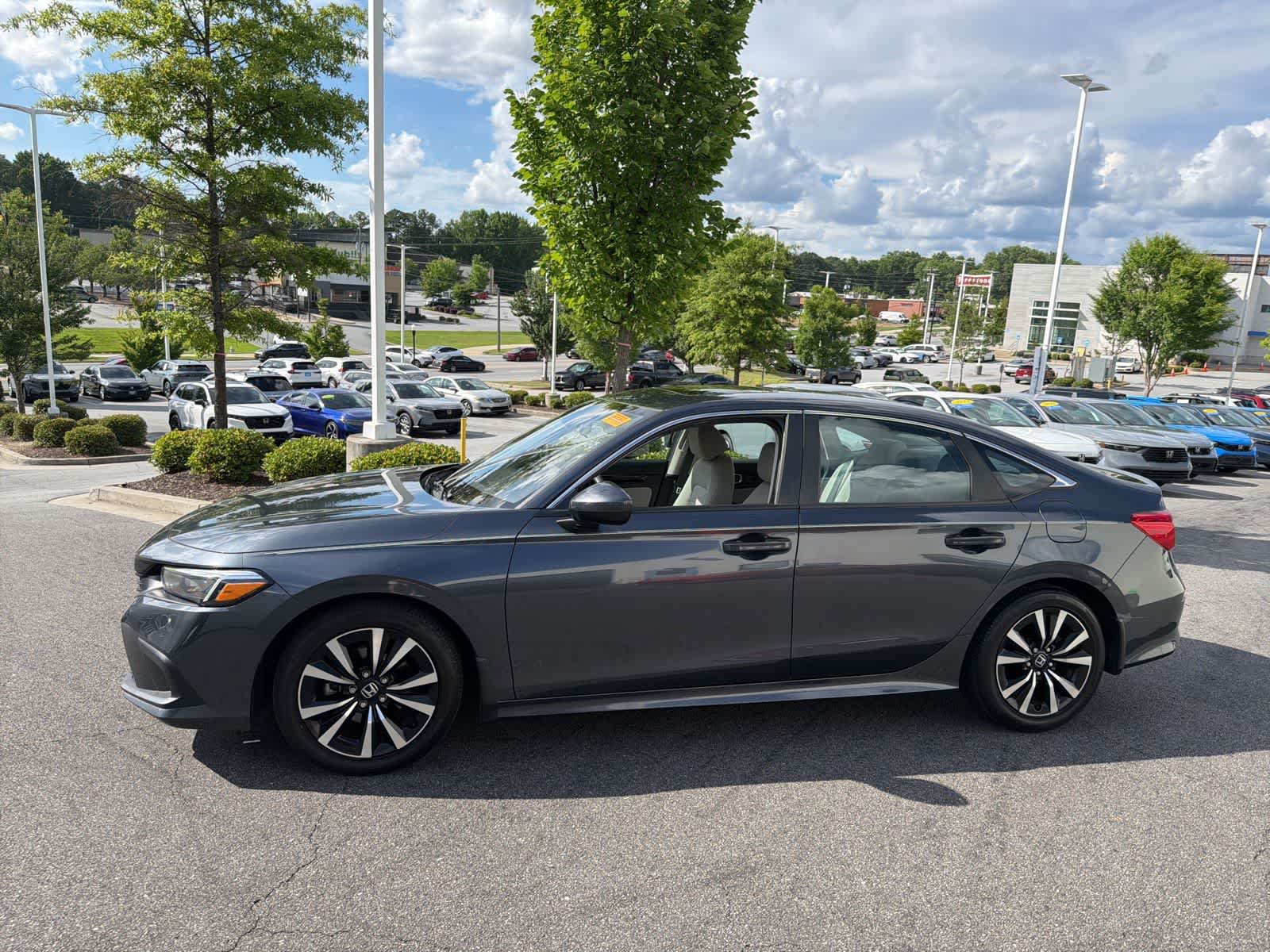 Used 2023 Honda Civic EX image 7