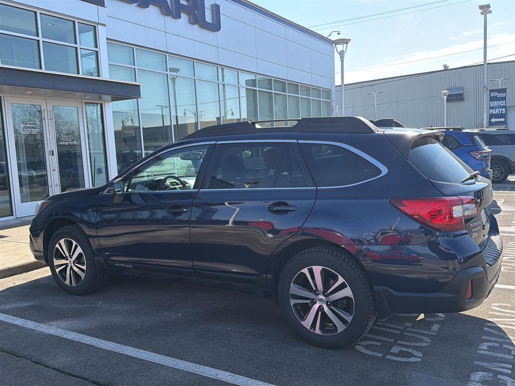 Used 2018 Subaru Outback 2.5i Limited w/ Popular Package #2 image 4