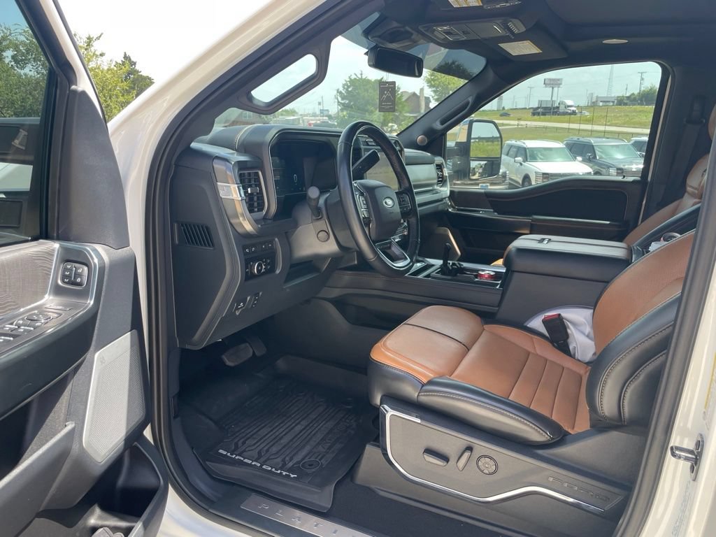 Used 2024 Ford F450 Platinum w/ FX4 Off-Road Package AWD/4WD image 3