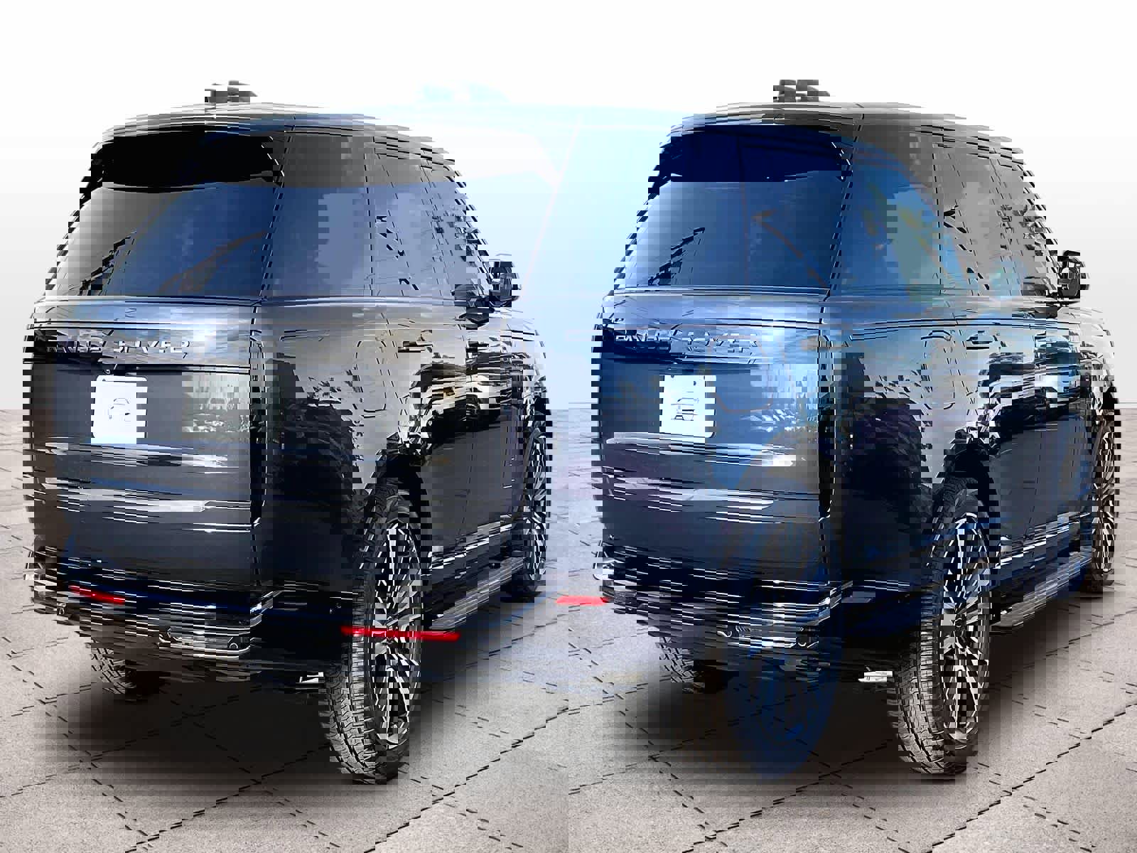 New 2025 Land Rover Range Rover SE image 4