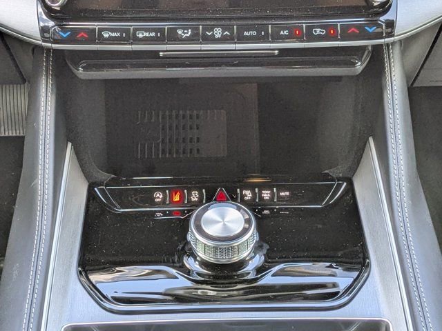 New 2026 Jeep Grand Wagoneer 2WD w/ 8-Passenger Seating Package image 19