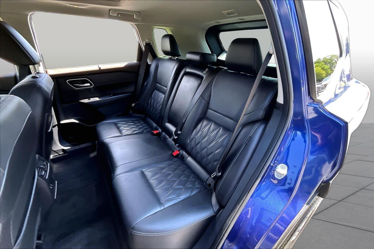 Used 2023 Nissan Rogue Platinum AWD/4WD image 20