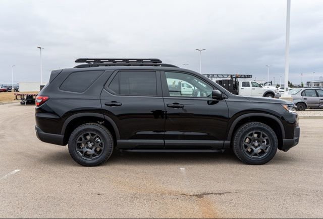 New 2026 Honda Pilot TrailSport image 8