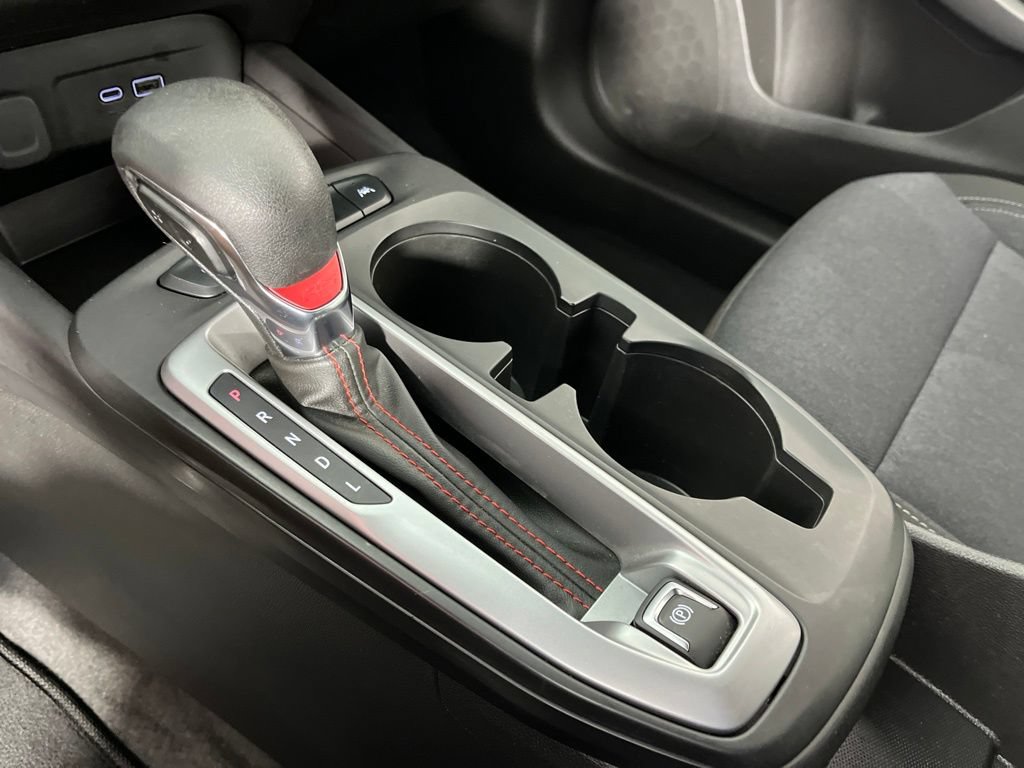 Certified 2024 Chevrolet Trax RS FWD image 32