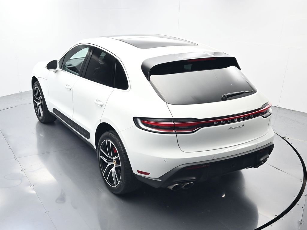 Certified 2023 Porsche Macan S AWD/4WD image 37
