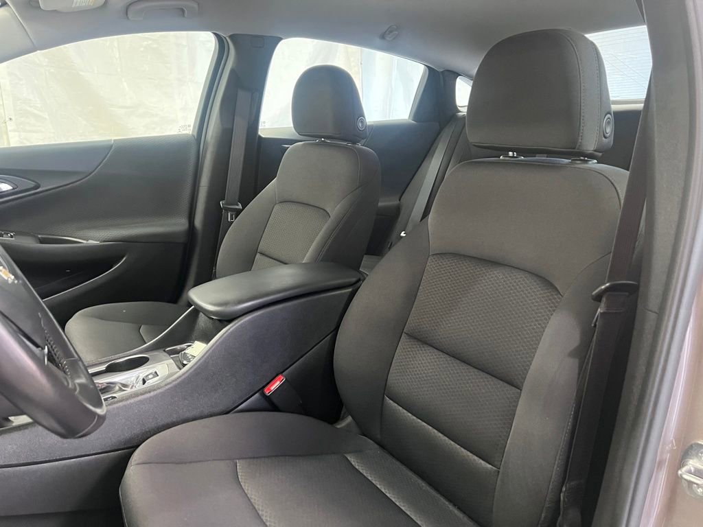 Used 2022 Chevrolet Malibu RS image 16
