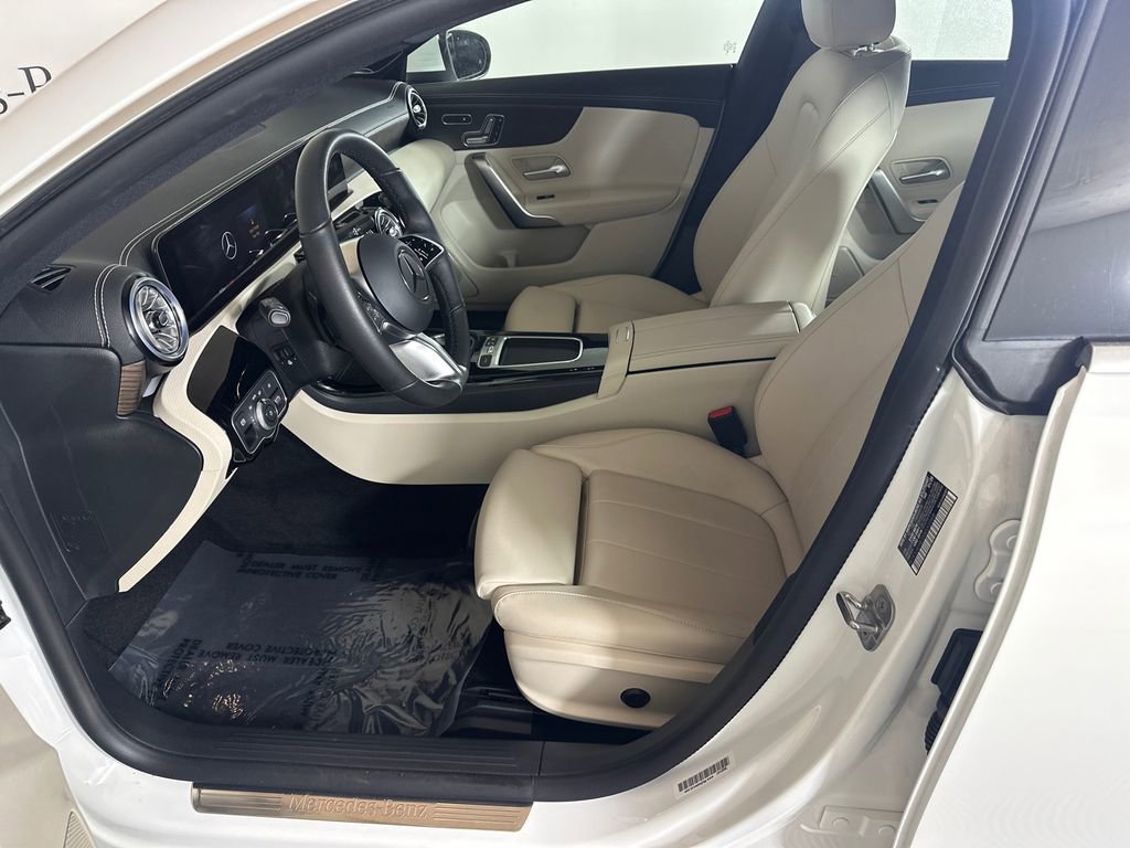 Certified 2025 Mercedes-Benz CLA 250 4MATIC image 9