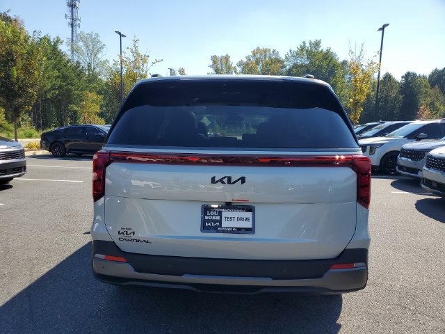 New 2027 Kia Carnival SX w/ Dark Edition Package FWD image 5