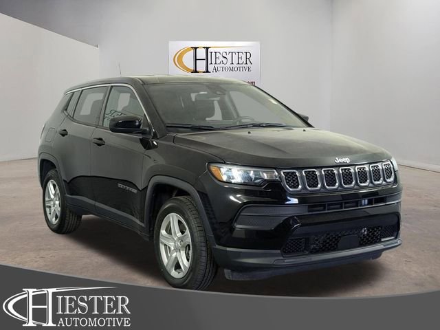 Used 2023 Jeep Compass Sport image 1