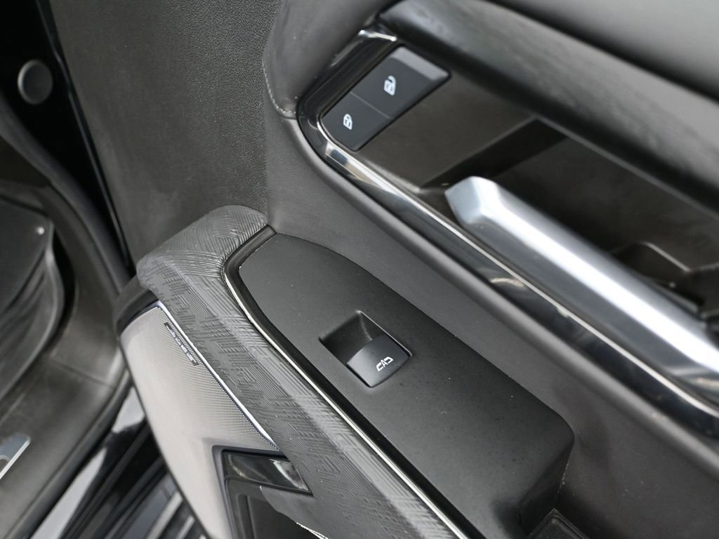 Used 2024 GMC Sierra 2500 AT4X image 50