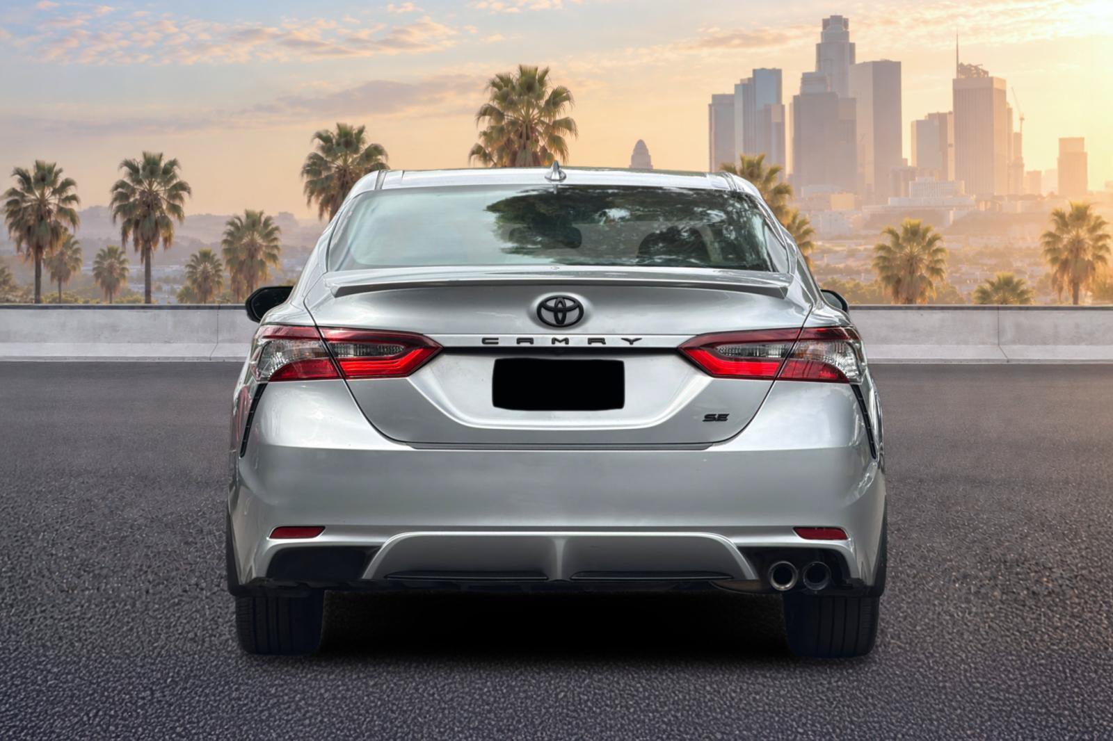 Used 2023 Toyota Camry SE w/ Convenience Package FWD image 5