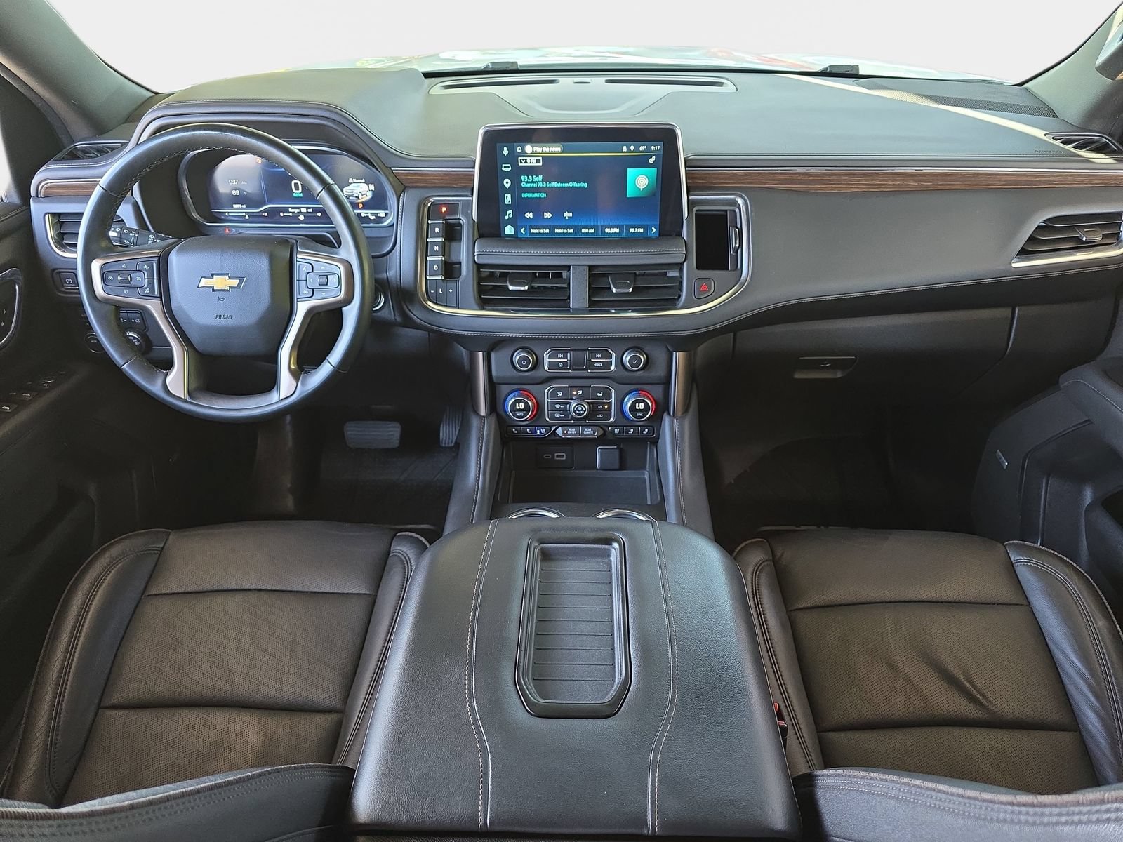 Used 2023 Chevrolet Suburban High Country AWD/4WD image 10