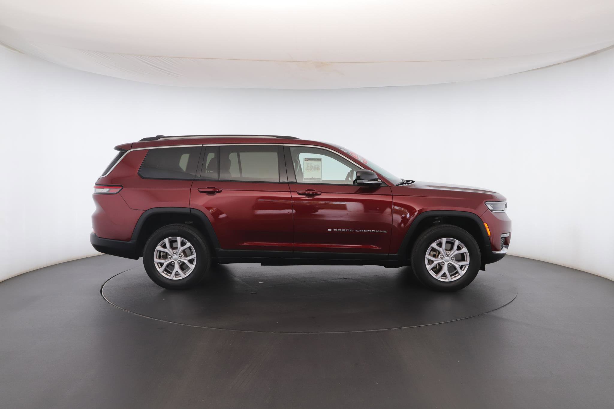 Certified 2022 Jeep Grand Cherokee L Limited image 32