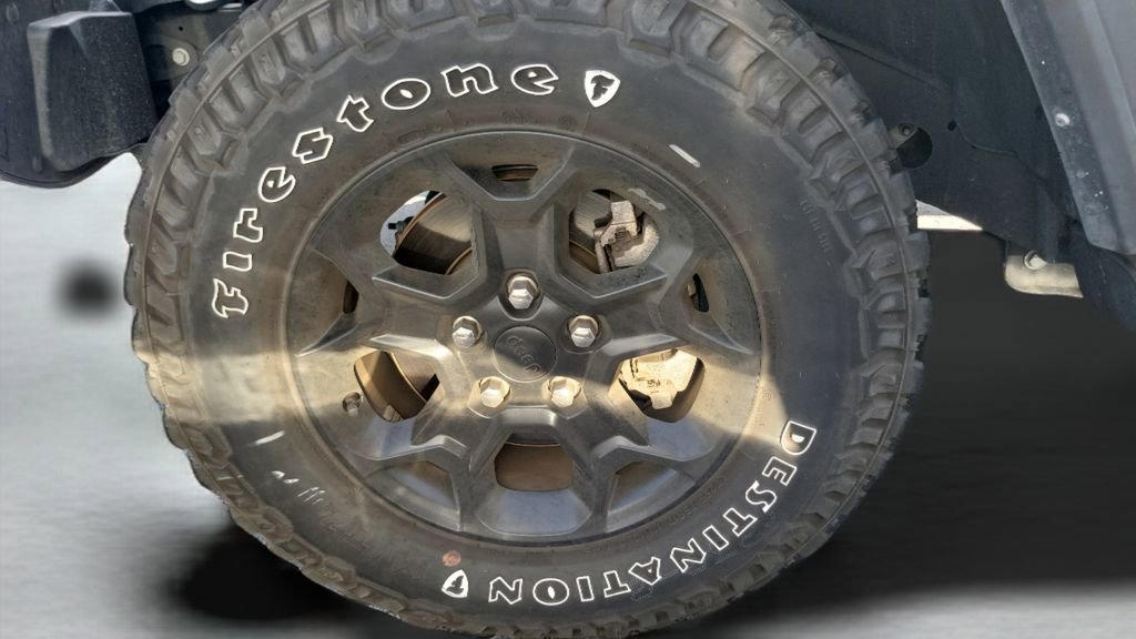 Used 2023 Jeep Wrangler Willys image 4