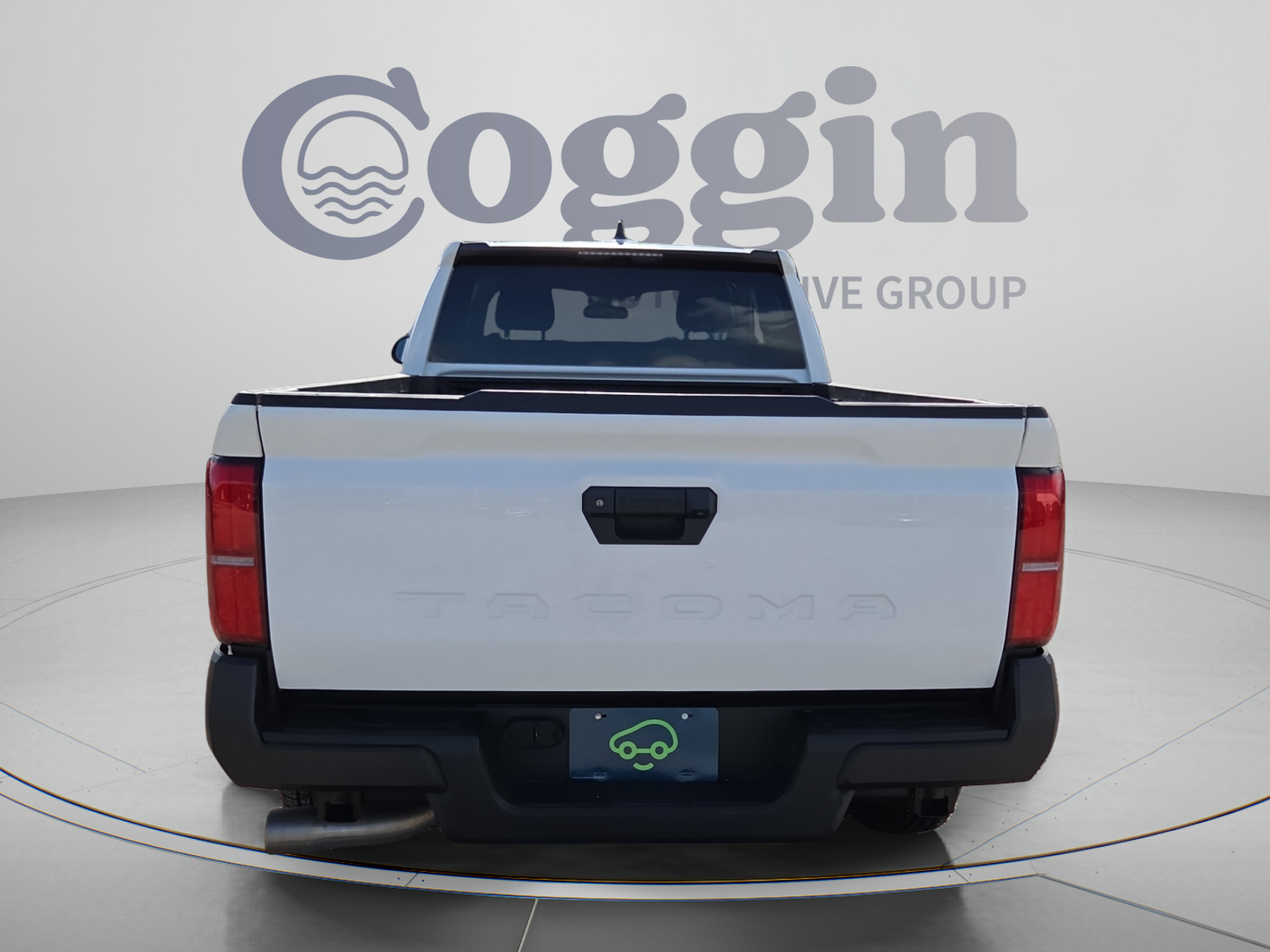 Used 2024 Toyota Tacoma SR RWD image 4