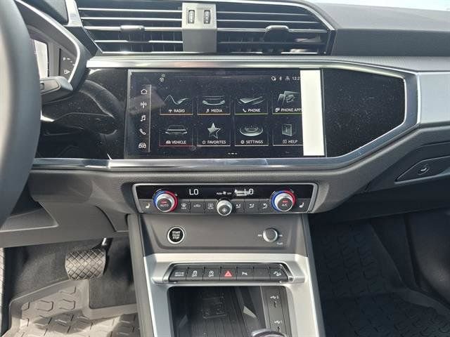 Used 2025 Audi Q3 2.0T Premium w/ Convenience Package AWD/4WD image 8