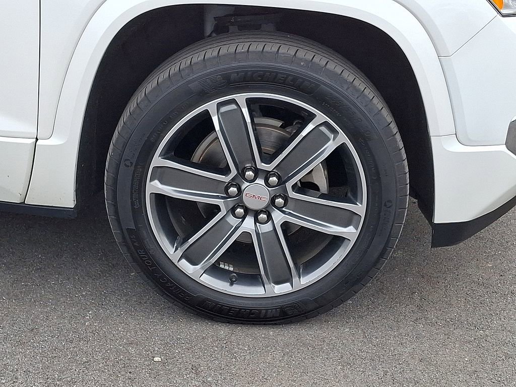 Used 2019 GMC Acadia Denali w/ Technology Package AWD/4WD image 9