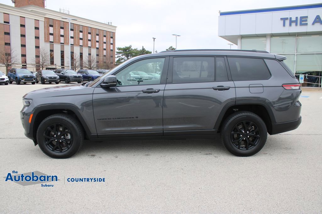 Used 2024 Jeep Grand Cherokee L Laredo AWD/4WD image 8