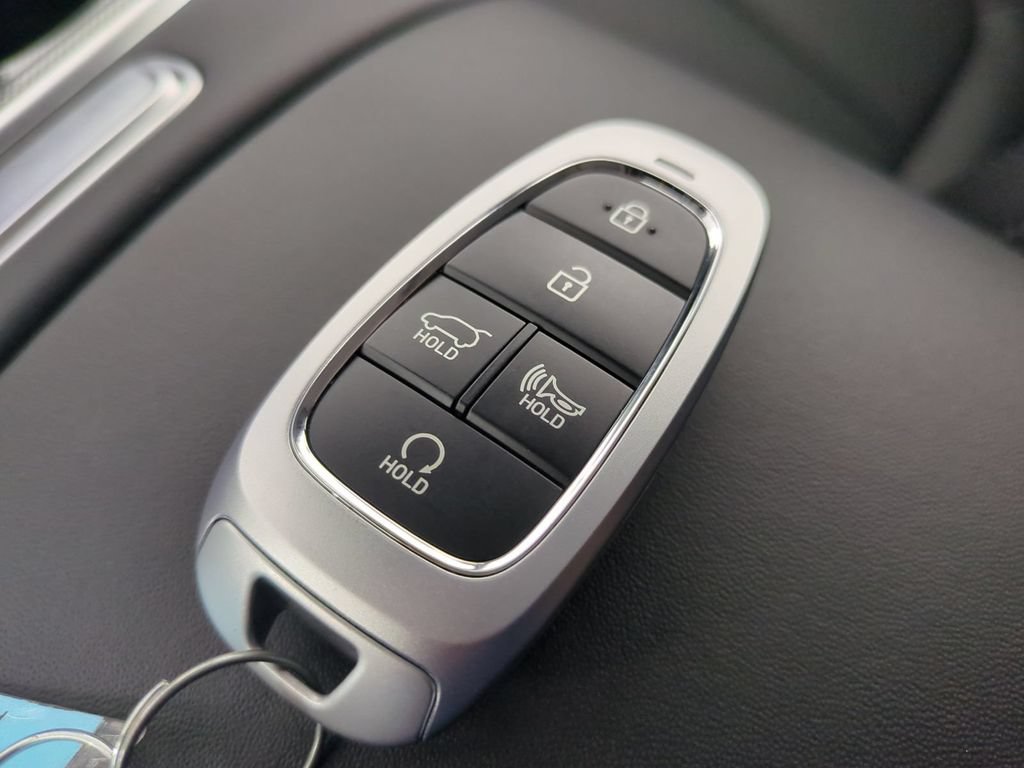 Used 2023 Hyundai Santa Fe SEL w/ Premium Package FWD image 40