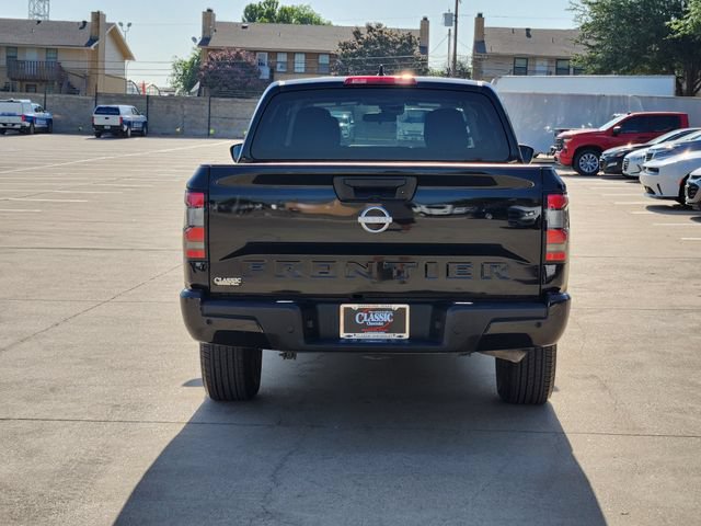 Used 2025 Nissan Frontier SV RWD image 13
