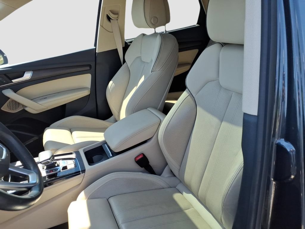 Used 2021 Audi Q5 Prestige w/ Prestige Package AWD/4WD image 16