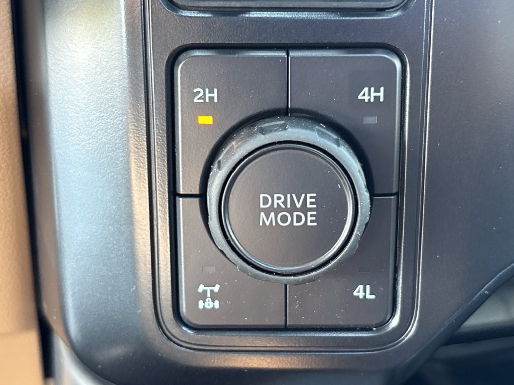 New 2026 Ford F350 Lariat AWD/4WD image 16