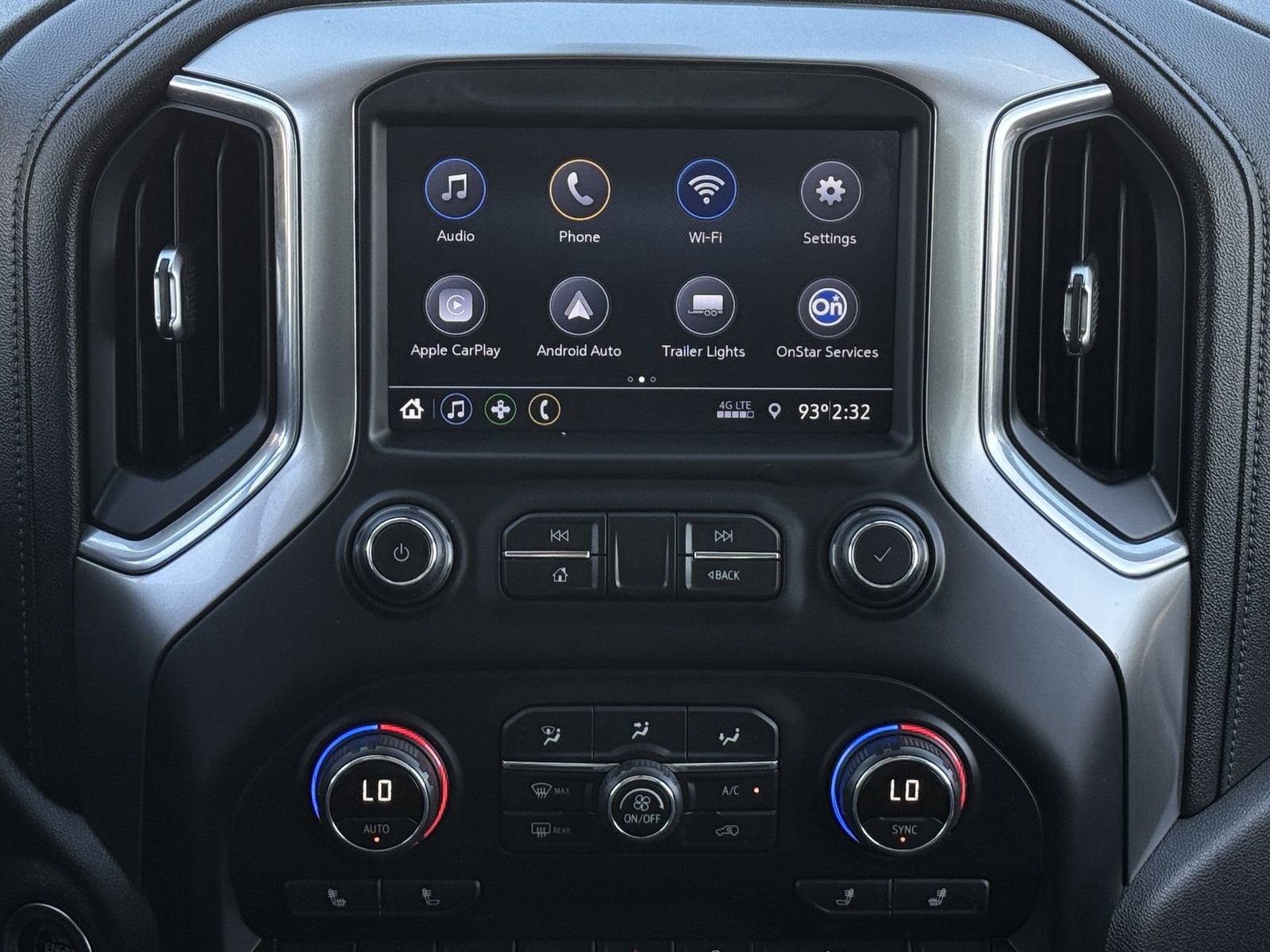 Used 2020 Chevrolet Silverado 1500 LT w/ Texas Edition image 19