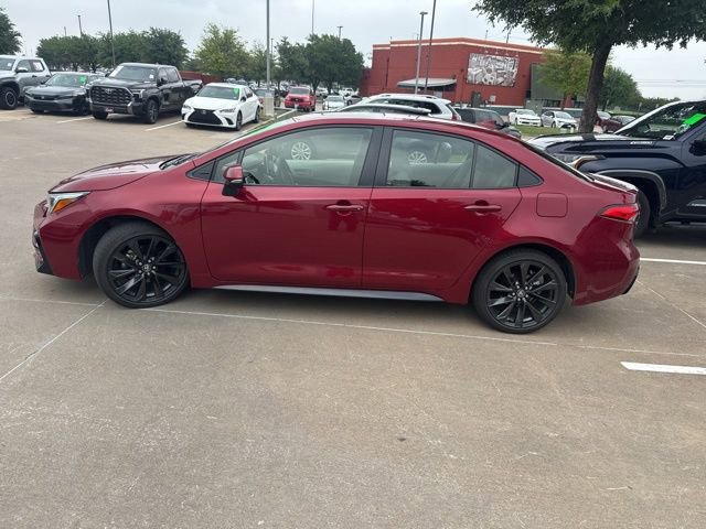 Used 2023 Toyota Corolla SE w/ SE Package FWD image 6