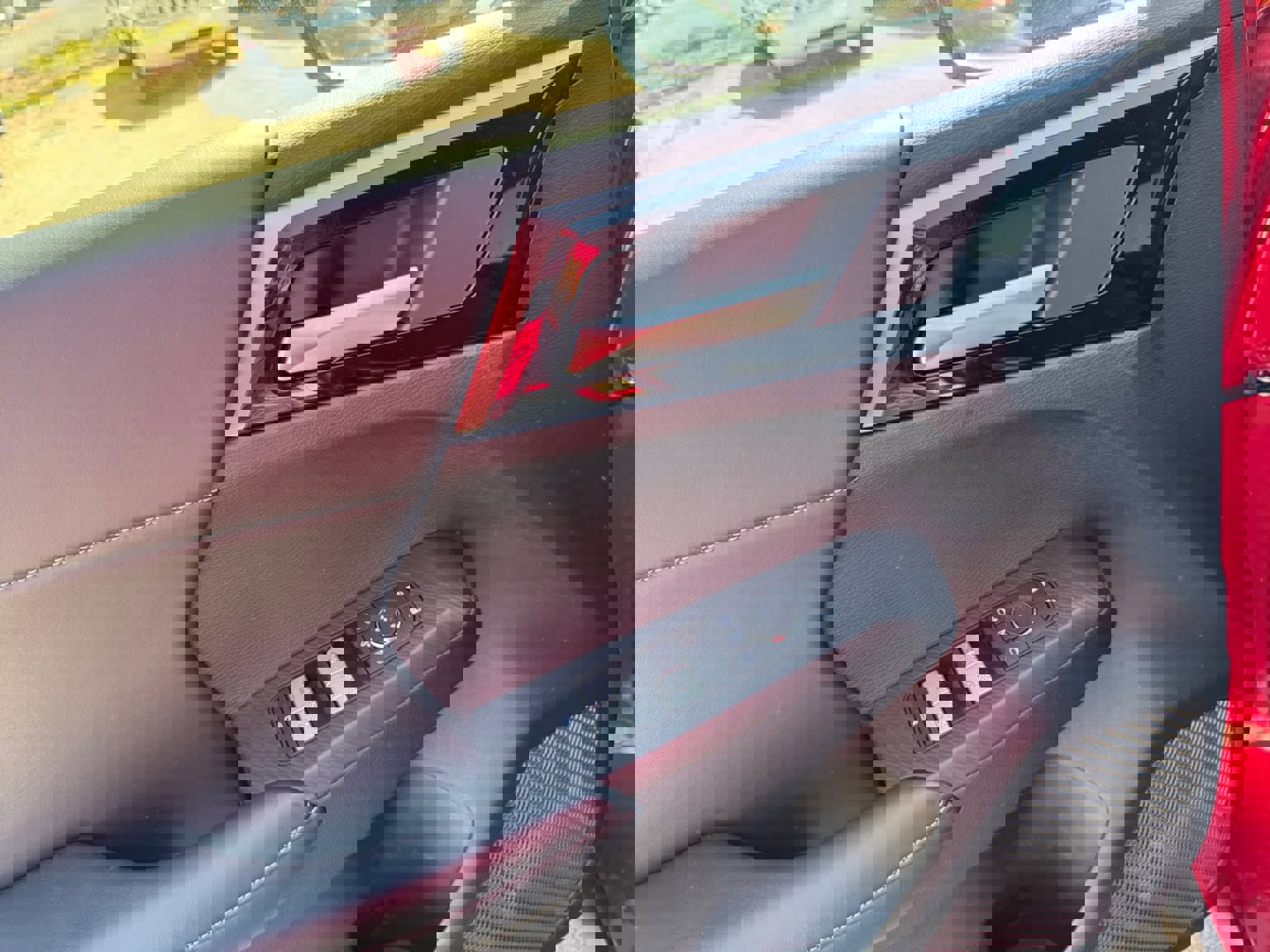 Used 2024 Mitsubishi Outlander SE Black Edition image 11