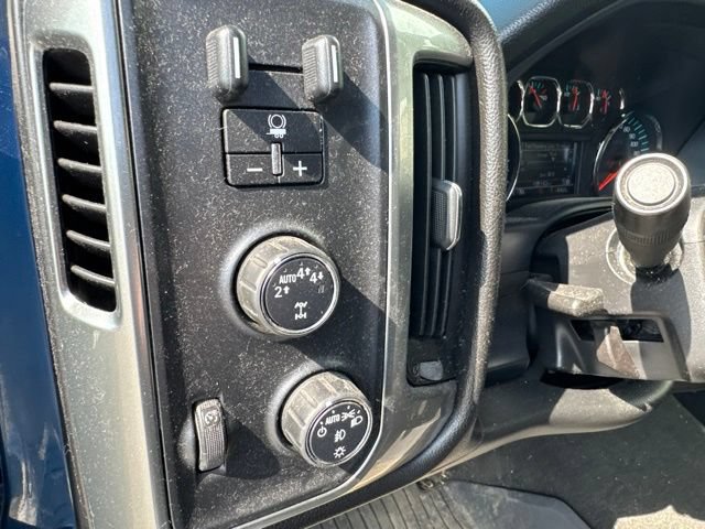 Used 2018 Chevrolet Silverado 1500 LT w/ All Star Edition AWD/4WD image 17