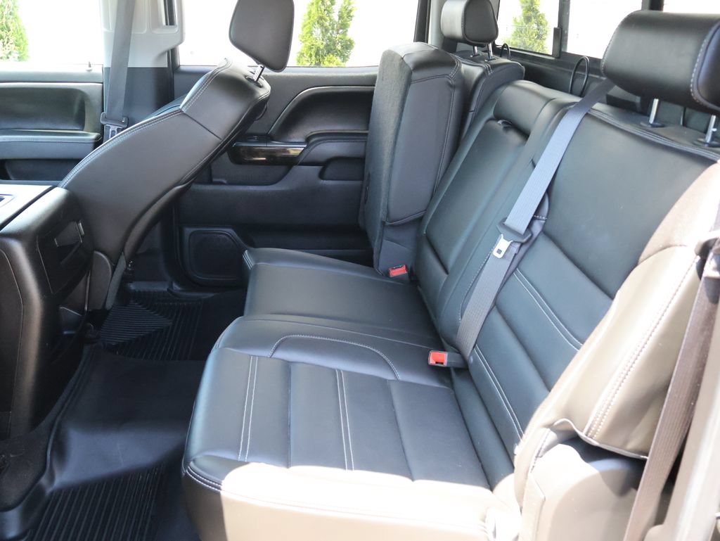 Used 2015 GMC Sierra 2500 Denali w/ Duramax Plus Package AWD/4WD image 15