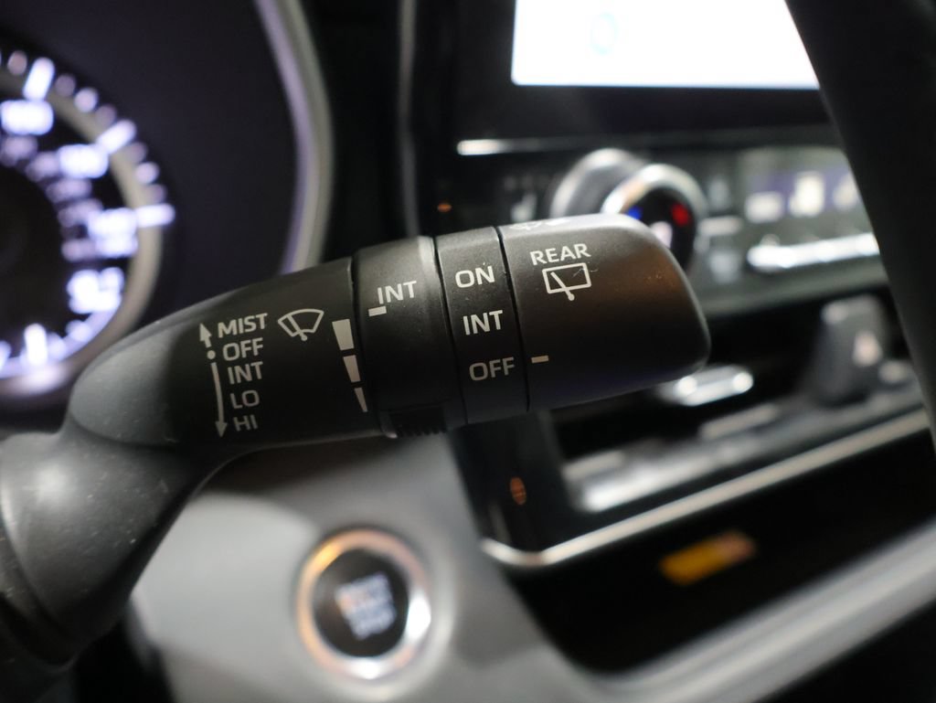 Certified 2024 Toyota Highlander XLE AWD/4WD image 37