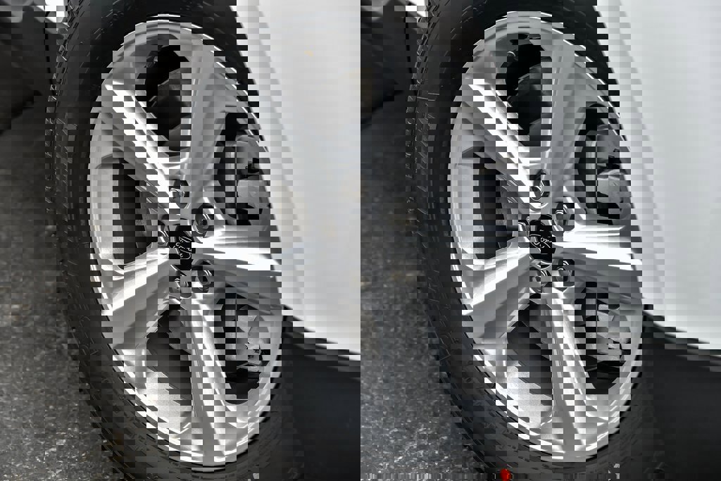 New 2024 Ford Edge SE image 25