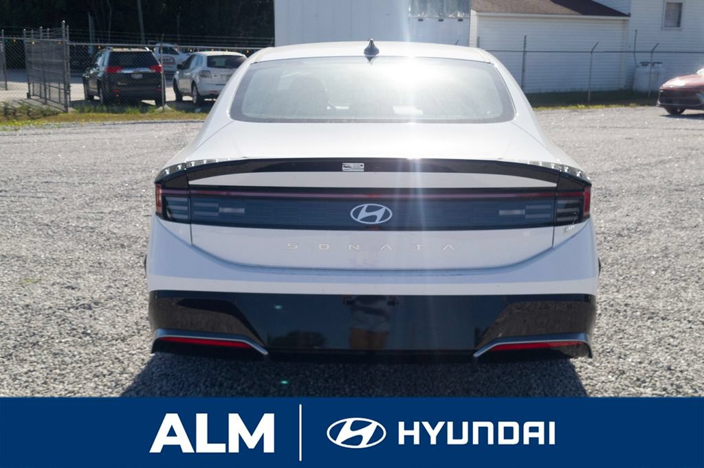 New 2026 Hyundai Sonata SEL FWD image 7