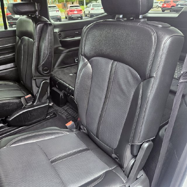 Used 2024 Jeep Wagoneer Series II AWD/4WD image 19